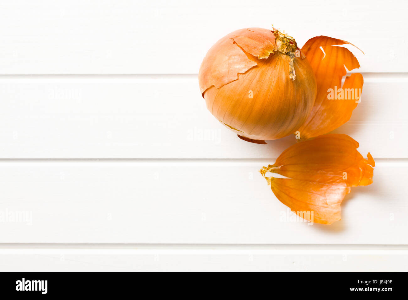 top view of peeled onion Stock Photo - Alamy