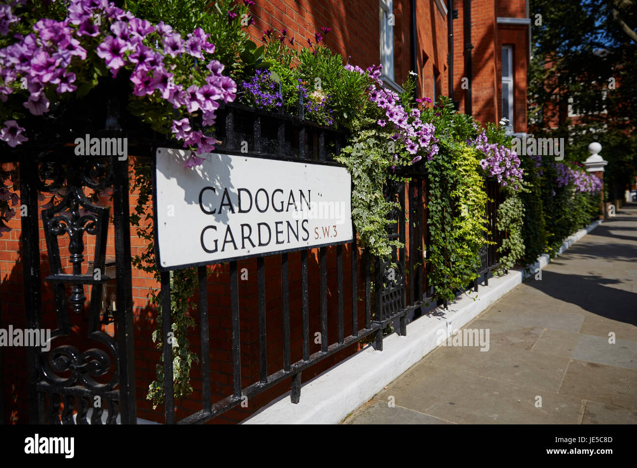 Cadogan Gardens Stock Photos & Cadogan Gardens Stock Images Alamy