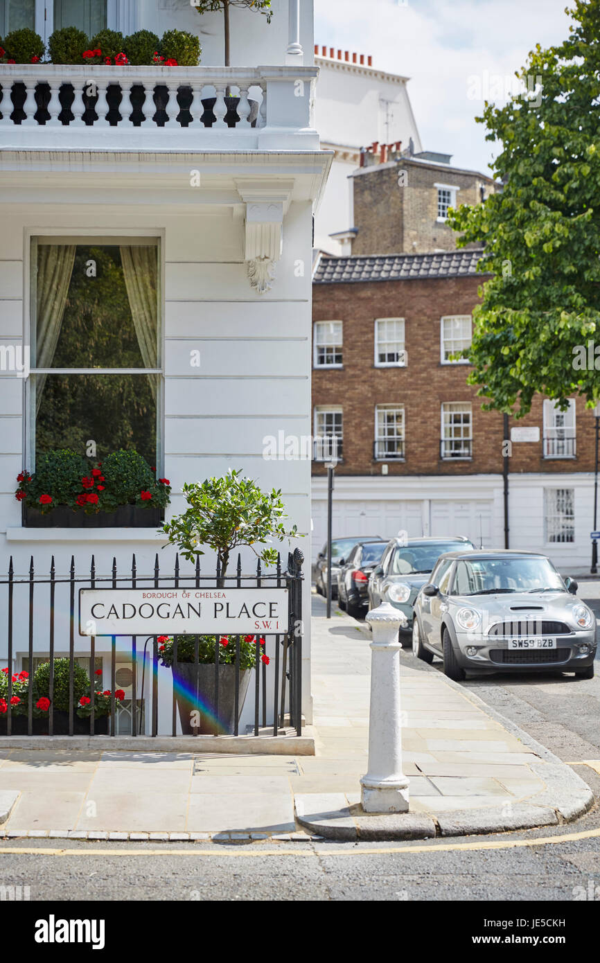 Cadogan place hi-res stock photography and images - Alamy