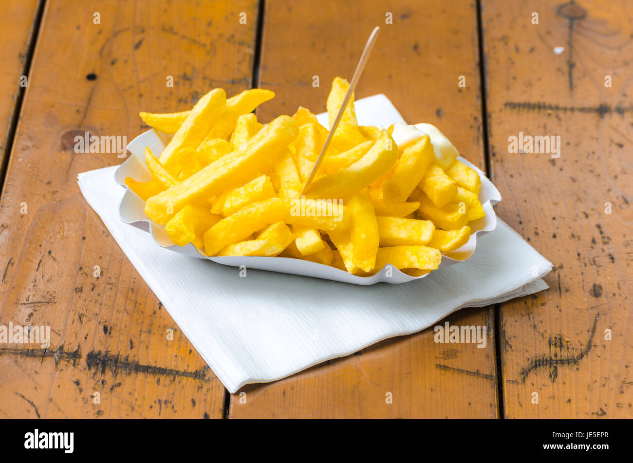 Close-up von typischen Fast-Food-Beilage auf weißem Hintergrund Stock Photo