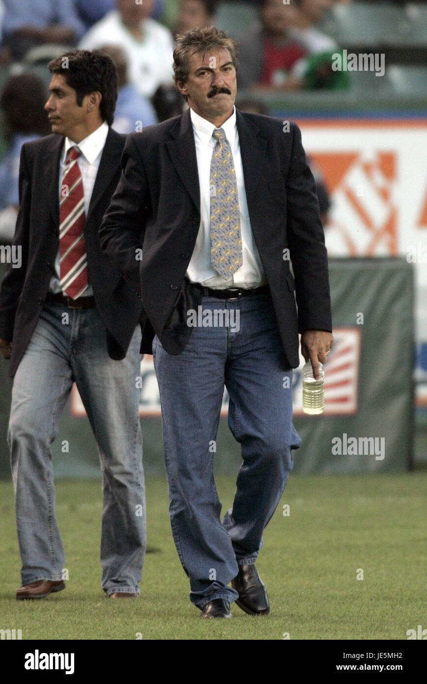 RICARDO LAVOPLE MEXICO MANAGER HOME DEPOT CENTRE CARSON LA USA 08 July