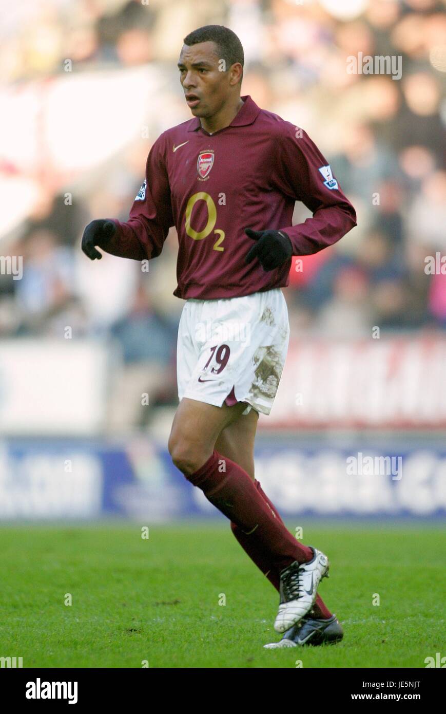 LAUREN ARSENAL FC JJB STADIUM WIGAN ENGLAND 19 November 2005 Stock ...