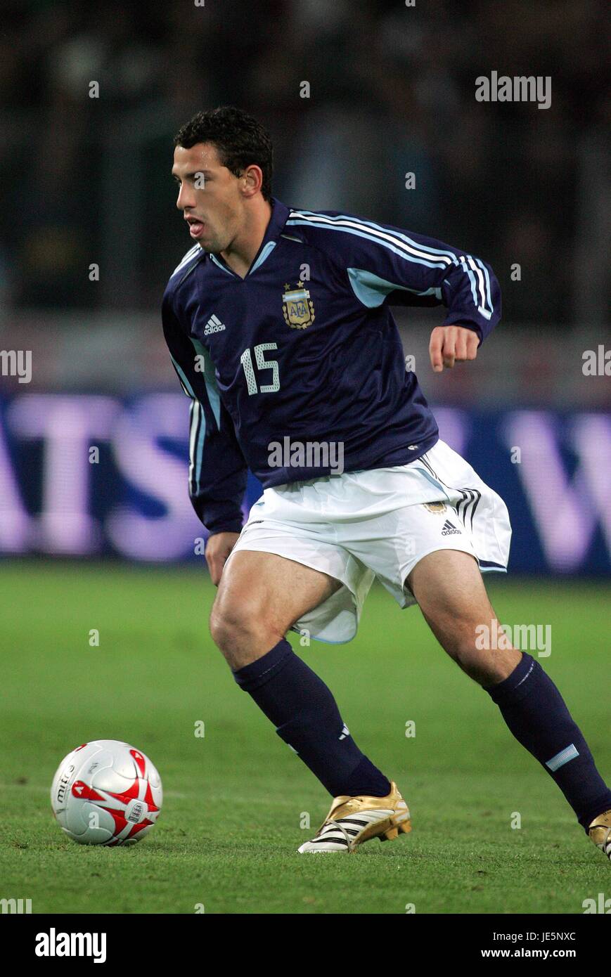 MAXIMILIANO RODRIGUEZ ARGENTINA STADE DE GENEVE SWITZERLAND 12 November 2005 Stock Photo