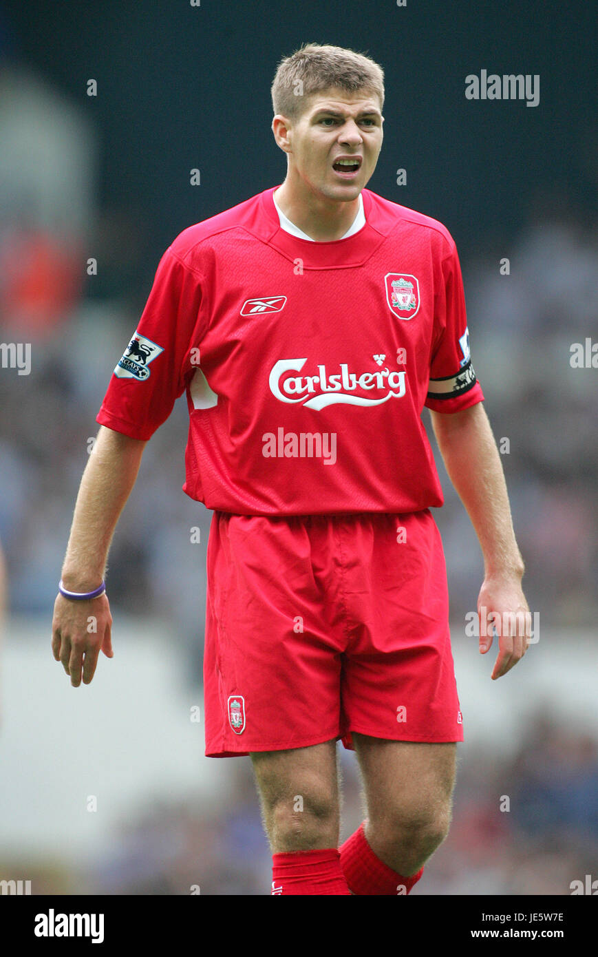 STEVEN GERRARD, LIVERPOOL FC, SPURS V LIVERPOOL, 2005 Stock Photo - Alamy
