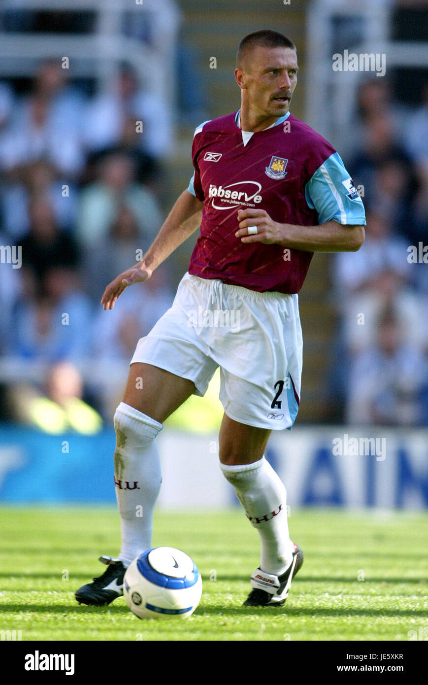 TOMAS REPKA NEWCASTLE UNITED FC ST JAMES PARK NEWCASTLE ENGLAND 20 ...