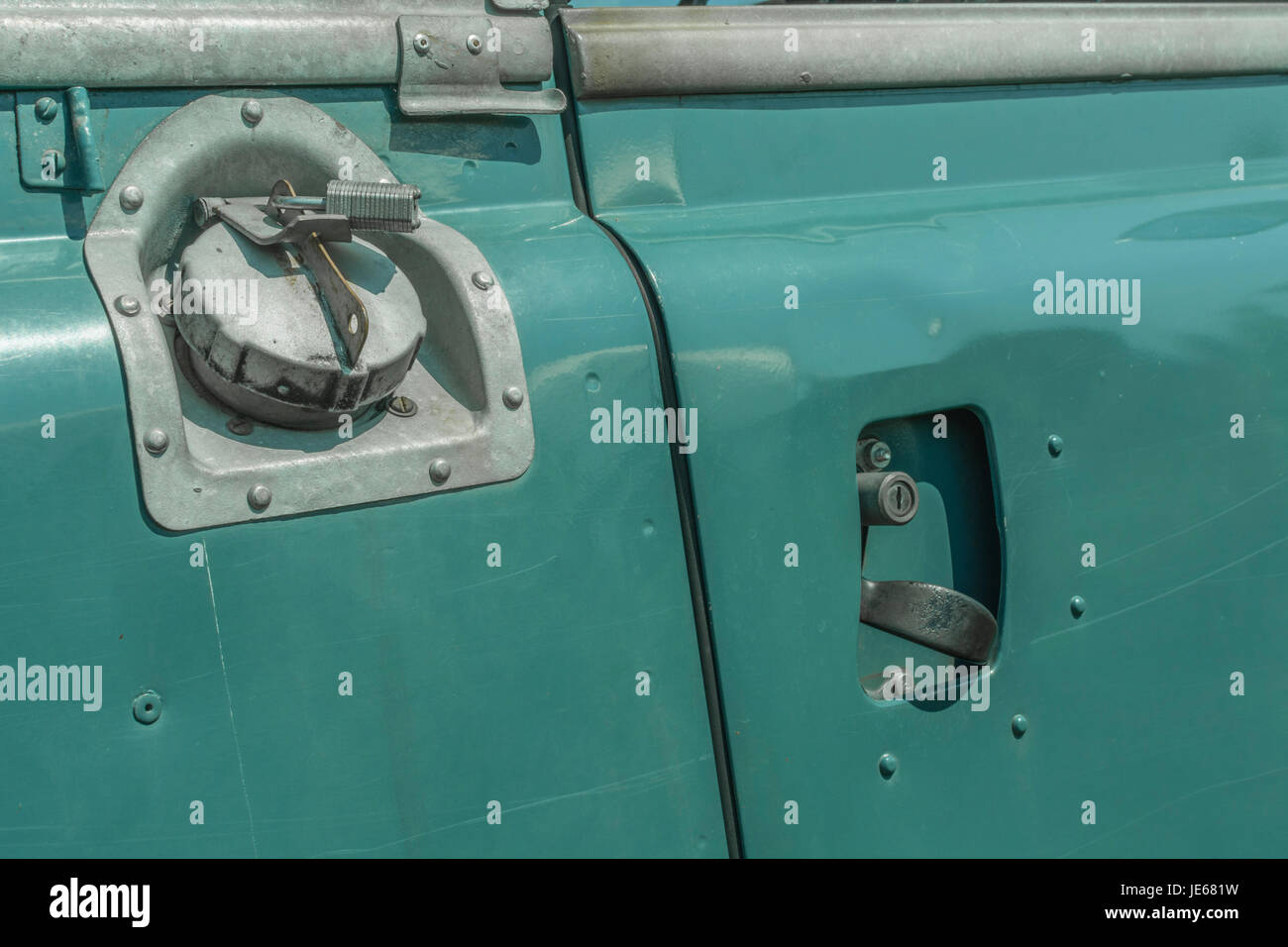 Land rover fuel filler cap hi res stock photography and images Alamy