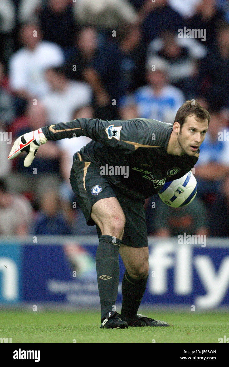 PETR CECH CHELSEA FC JJB STADIUM WIGAN ENGLAND 14 August 2005 Stock ...