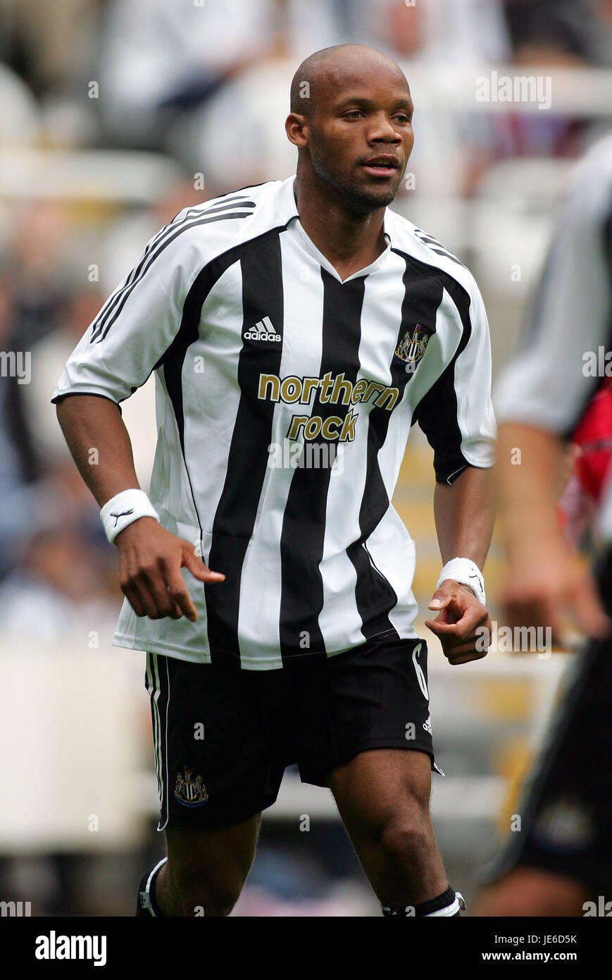 JEAN-ALAIN BOUMSONG NEWCASTLE UNITED FC ST.JAMES PARK NEWCASTLE 23 July  2005 Stock Photo - Alamy