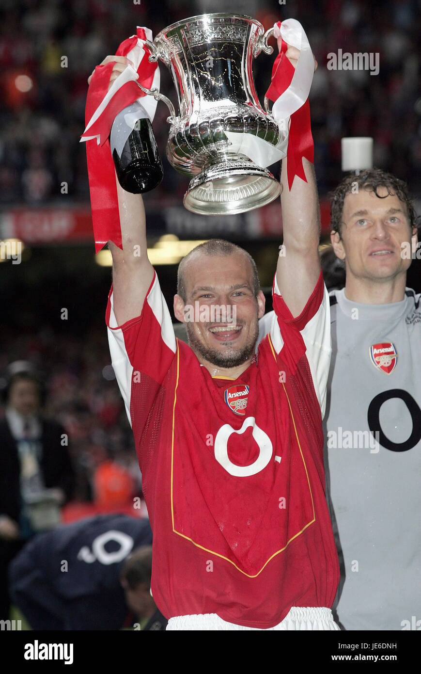 2005 fa cup final arsenal v ma hi-res stock photography and images