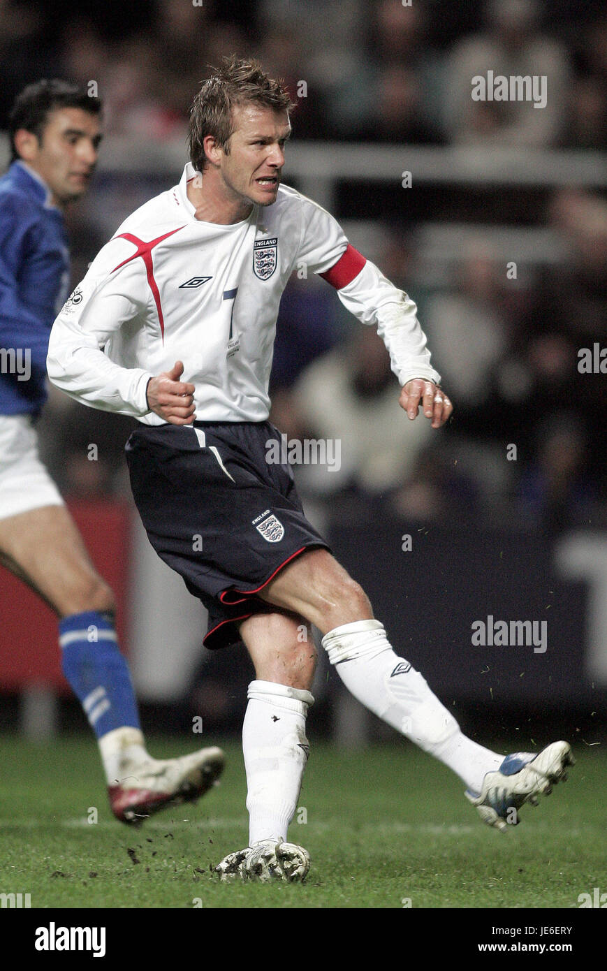 DAVID BECKHAM SCORES ENGLAND V AZERBAIJAN ST JAMES PARK NEWCASTLE