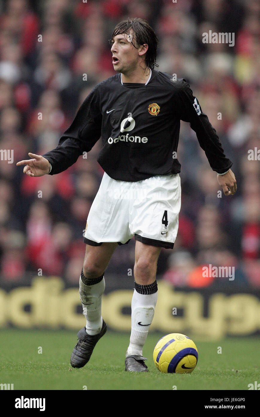 GABRIEL HEINZE MANCHESTER UNITED FC ANFIELD LIVERPOOL ENGLAND 15 January 2005 Stock Photo