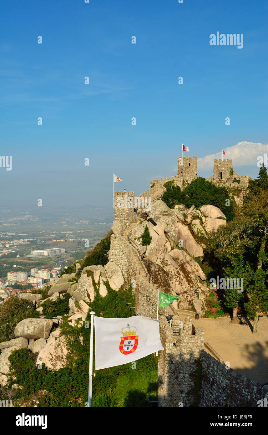 Ramparts of the Castelo dos Mouros (Castle of the Moors), dating back to the 10th century, a Unesco World Heritage Site. Sintra, Portugal Stock Photo
