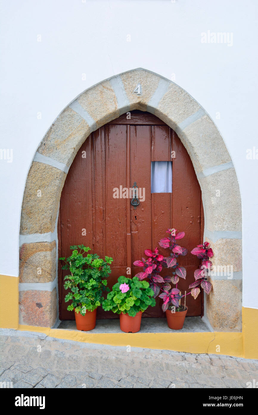 16th century door in the historic village of Alegrete. Alentejo, Portugal Stock Photo