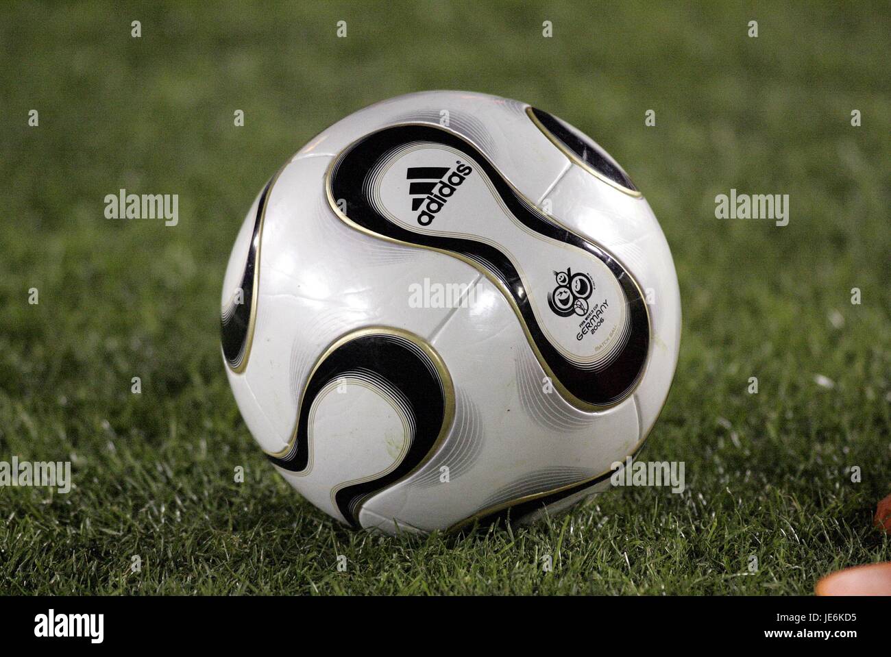 2006 WORLD CUP BALL 2006 WORLD CUP BALL LOS ANGELES MEMORIAL COLISEUM LOS ANGELES USA 15 February 2006 Stock Photo
