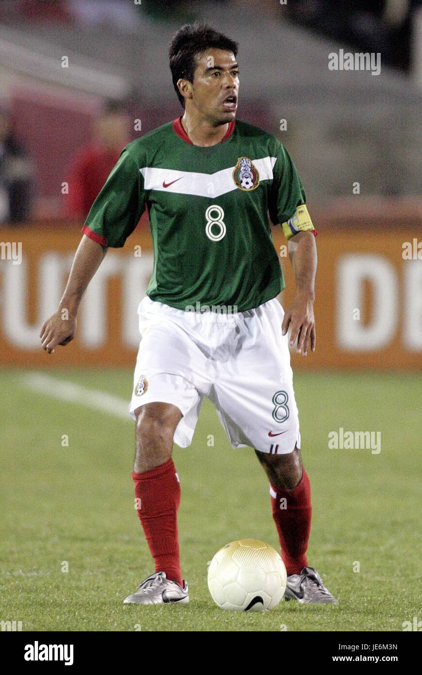 PAVEL PARDO MEXICO LOS ANGELES MEMORIAL COLISEUM LOS ANGELES USA 15