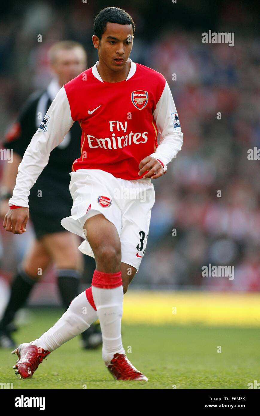 THEO WALCOTT ARSENAL FC EMIRATES STADIUM ARSENAL ENGLAND 02 December