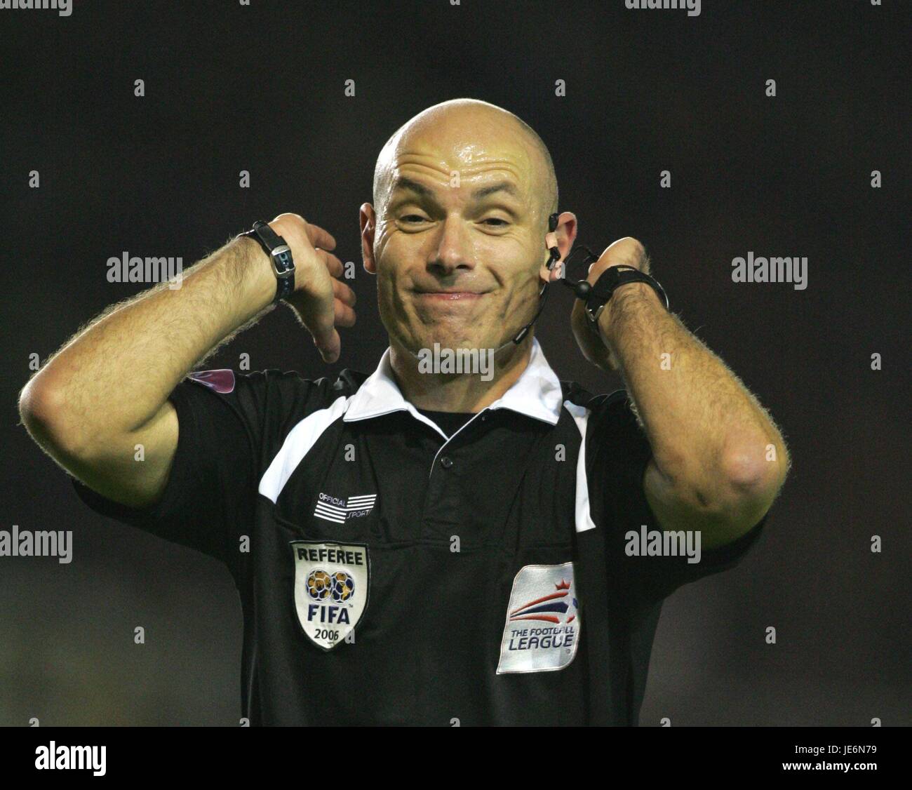 Fourth referee hi-res stock photography and images - Alamy