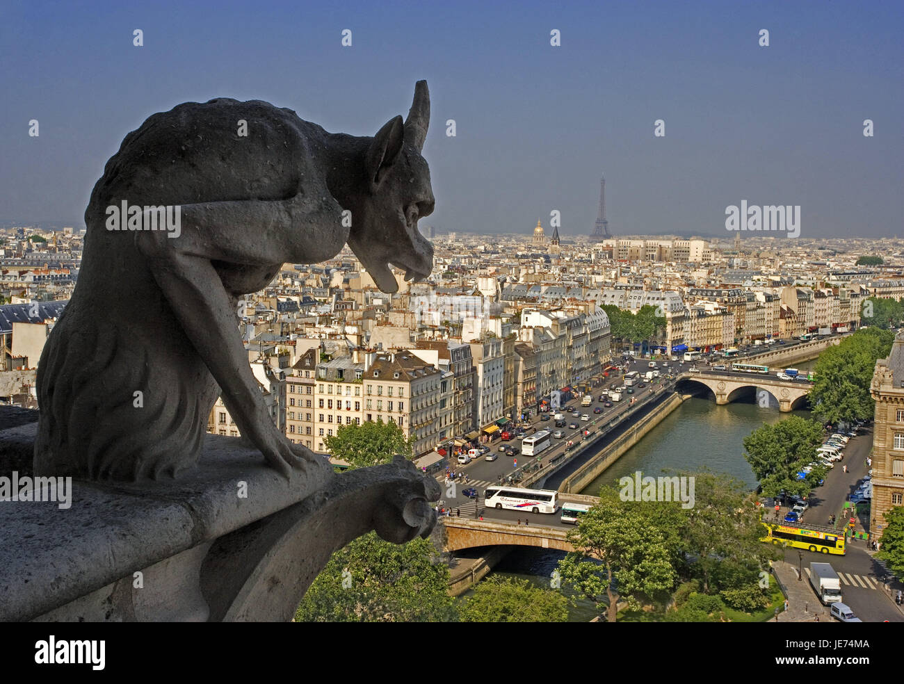 France, Paris, cathedral Notre lady, detail, defensive wall projection, sculpture, capital, church, structure, Gothic, sacred construction, Notre lady's cathedral, roof, roof bleed, gargoyle, place of interest, landmark, town overview, Stock Photo