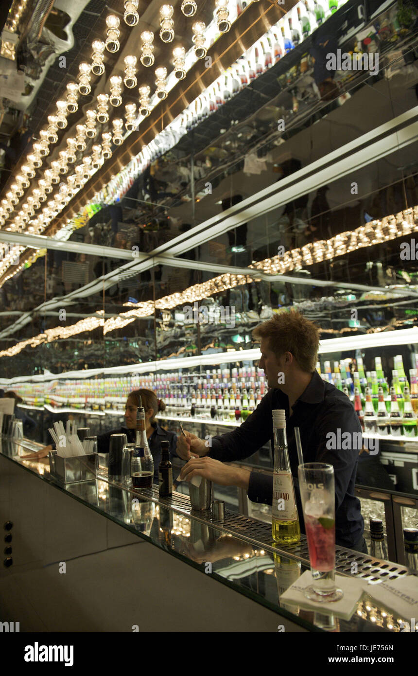 Amsterdam nightlife hi-res stock photography and images - Alamy