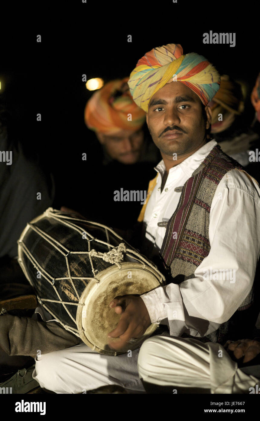 India drum hires stock photography and images Alamy