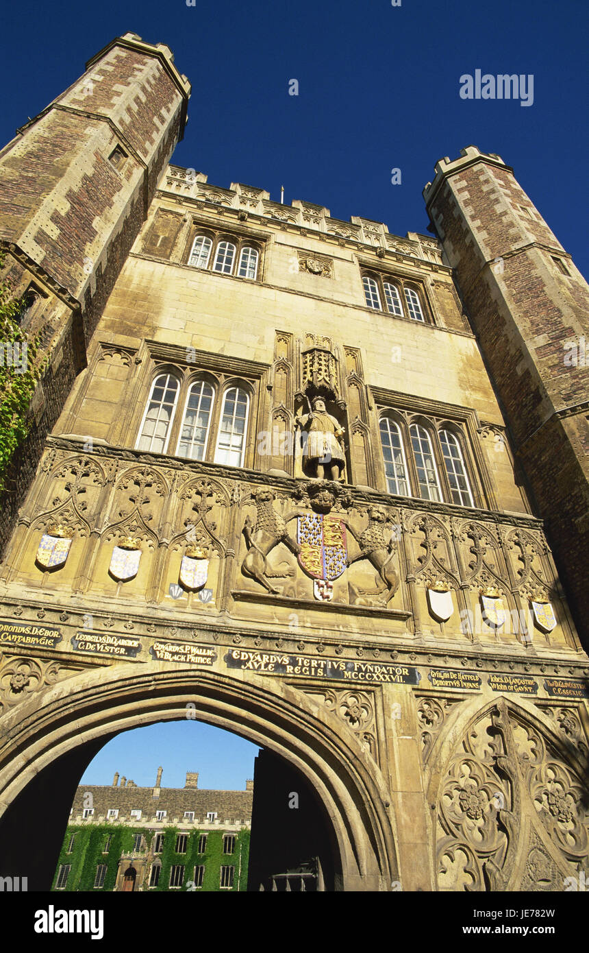 Great Britain, England, Cambridgeshire, Cambridge, Trinity college, Great gates, detail, Europe, town, destination, place of interest, building, structure, architecture, architecture, university, university building, gate, main entrance, niche, statue, founder, facade, coat of arms, Stock Photo