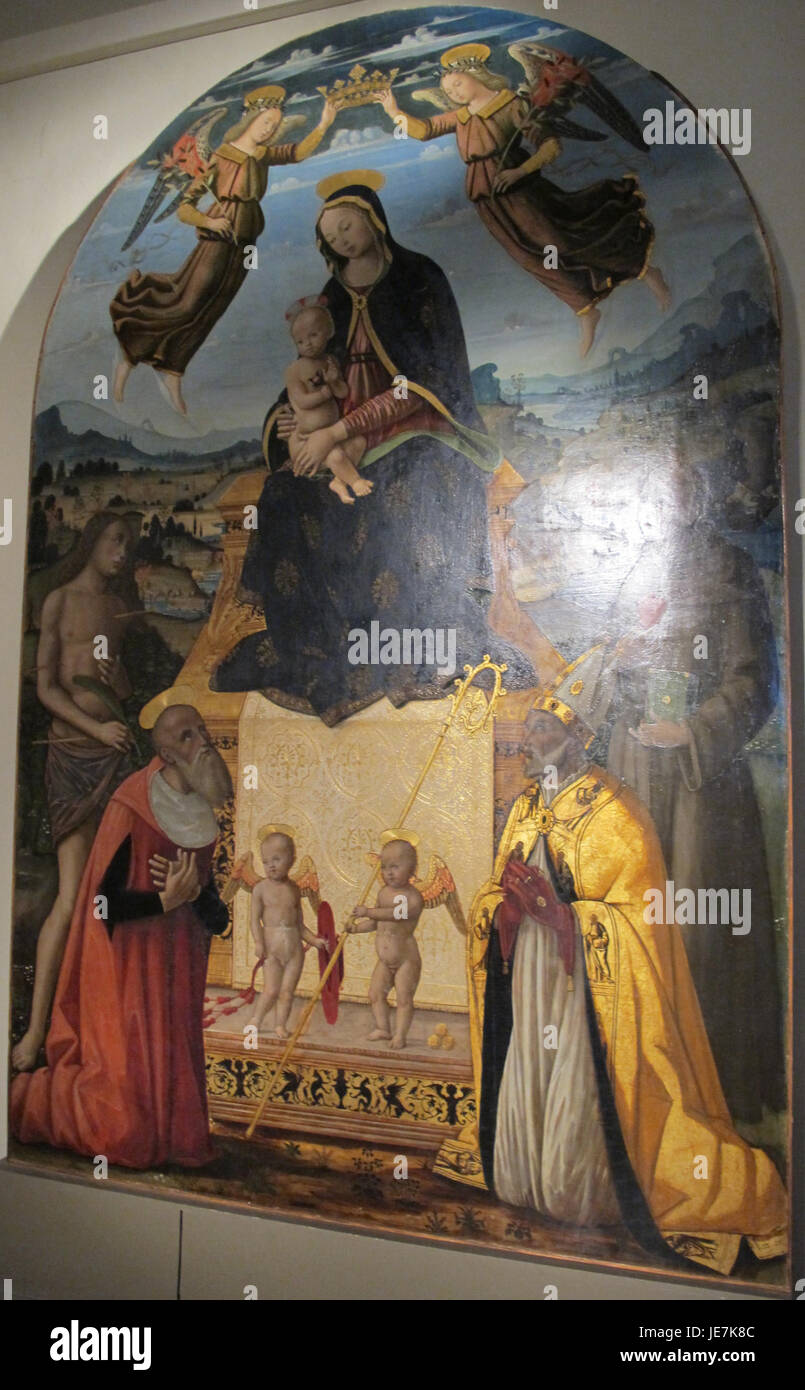 This artwork by Bernardino Fungai depicts the Madonna with Child and ...