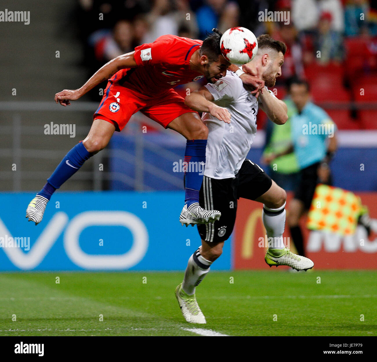 Kazan, Russia. 22nd Jun, 2017. ISLA Mauricio of Chile contests ball with MUSTAFI Shkodran of Germany during match between Germany and Chile valid for the second round of the Confederations Cup 2017, this Thursday (22), held in Arena Kazan, in Kazan, Russia. Credit: Foto Arena LTDA/Alamy Live News Stock Photo