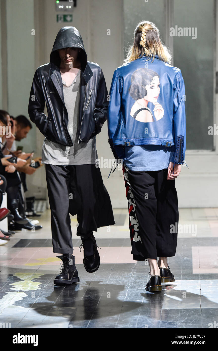 Yohji yamamoto hi-res stock photography and images - Alamy