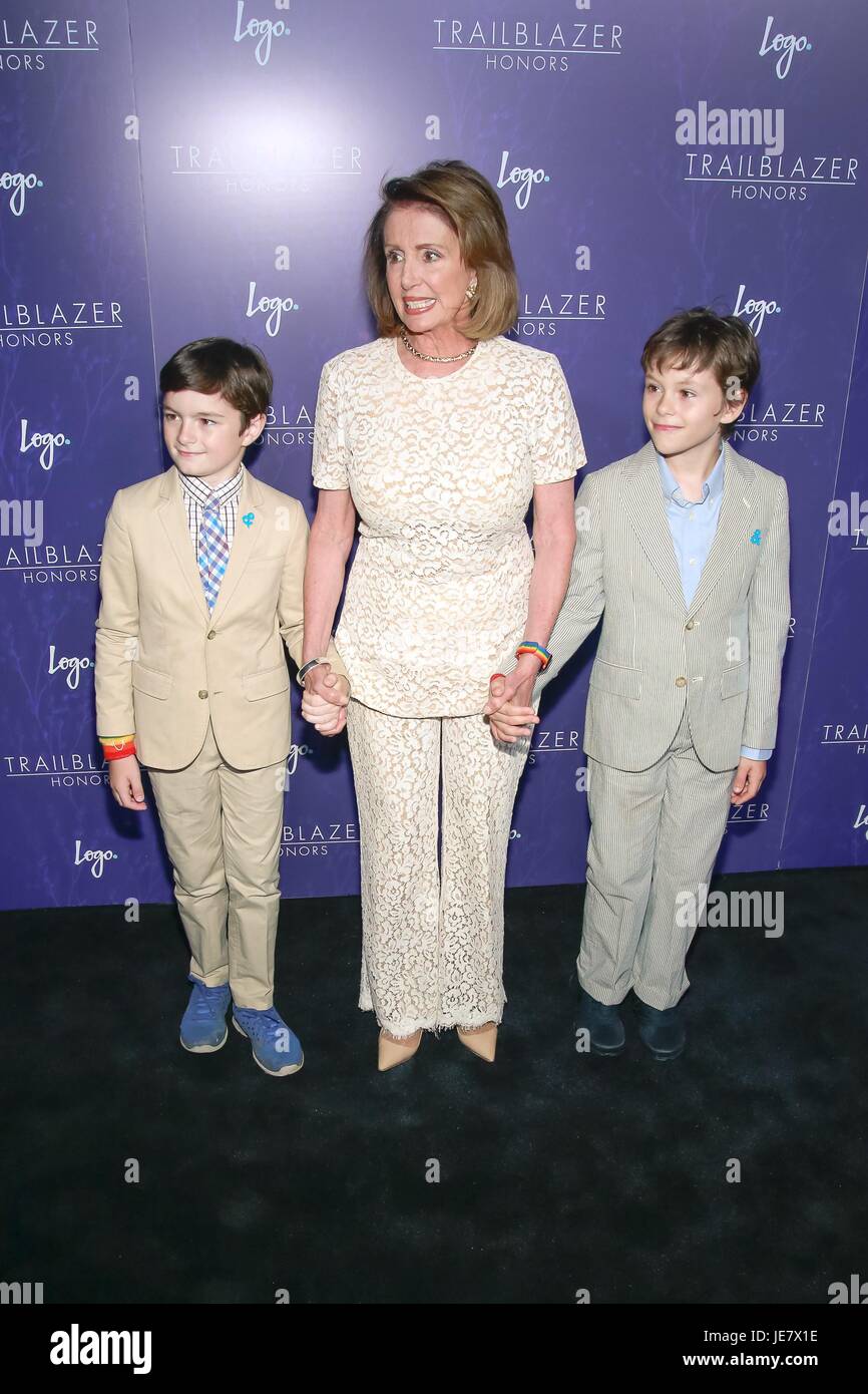 New York, NY, USA. 22nd June, 2017. Guest, Nancy Pelosi, Guest at arrivals for LOGO'S Trailblazer Honors, The Cathedral of St. John the Divine, New York, NY June 22, 2017. Credit: Jason Mendez/Everett Collection/Alamy Live News Stock Photo