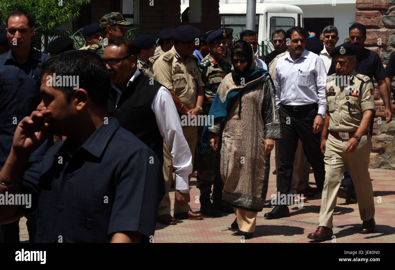 Srinagar, Kashmir. 23rd June, 2017. Jammu and Kashmir Chief Minister Mehbooba Mufti arrive at District police lines.during the Wreath laying ceremony of Deputy SP Mohammed Ayub Pandith of Security beaten to death by mob.He was allegedly clicking pictures of people while they were coming out of the mosque. They said people tried to catch Pandit who allegedly fired several shots from his pistol, injuring three persons.on the eve of Muslims across Kashmir are observing Shab-e-Qadr (the night).outside the Grand mosque in down town area of srinagar. Credit: Sofi Suhail/Alamy Live News Stock Photo