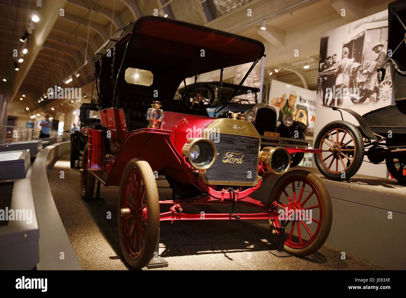 Detroit. 22nd June, 2017. Photo taken on June 22, 2017 shows a '1909 Ford Model T' touring car at the Henry Ford Museum of American Innovation, in Detroit, the United States. Credit: Wang Ping/Xinhua/Alamy Live News Stock Photo