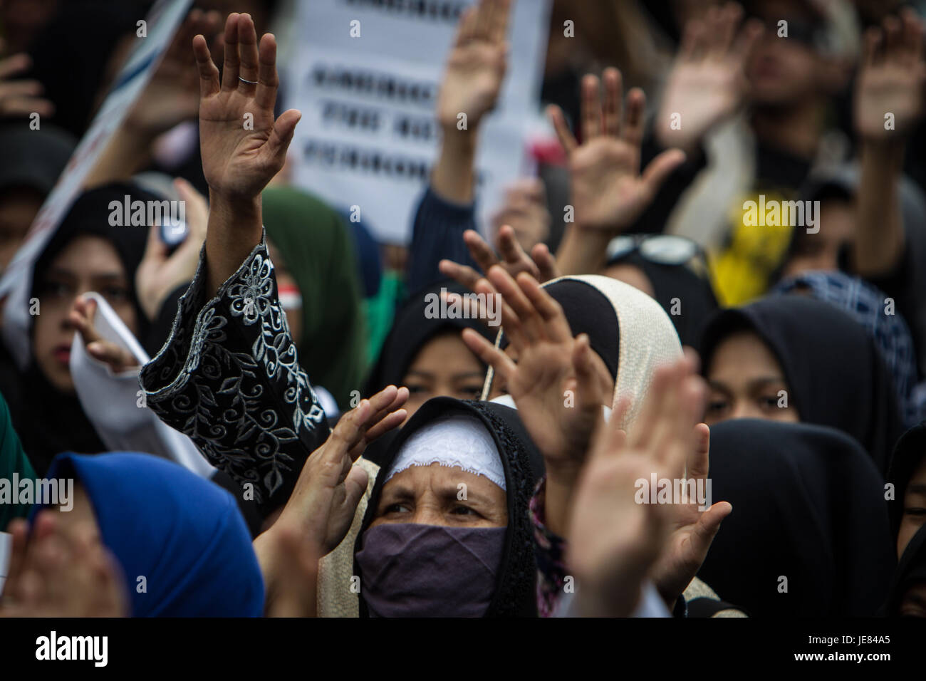 Central Jakarta, Jakarta, Indonesia. 23rd June, 2017. Indonesian Muslim 