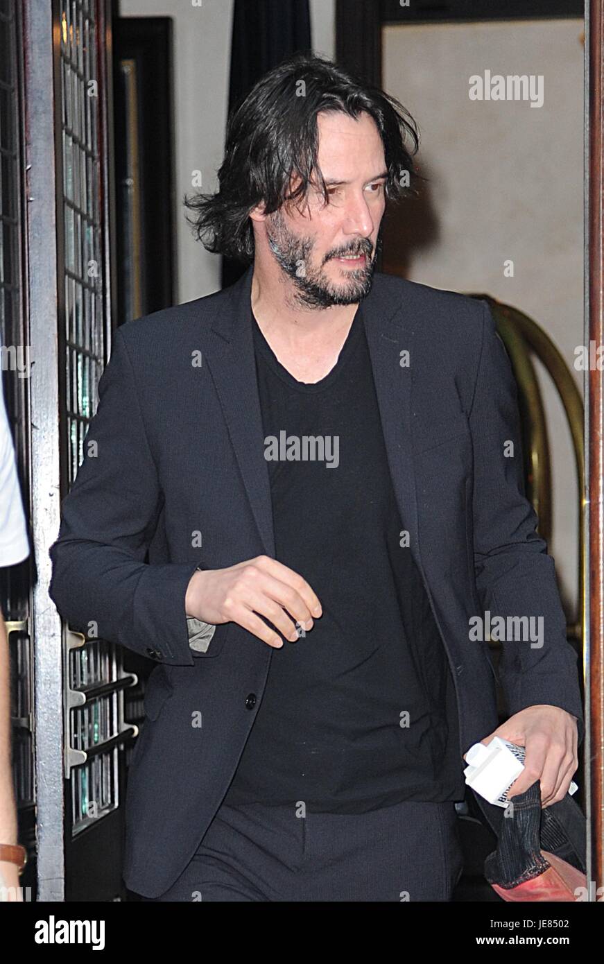Keanu Reeves Outs New York, NY, USA. 22nd June, 2017. Keanu Reeves out and about for ...