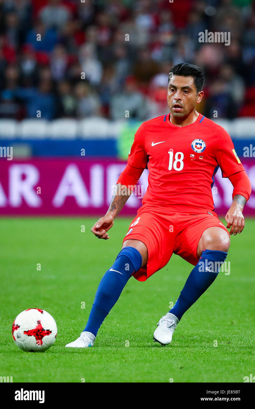 Kazan, Russia. 22nd June, 2017. Chile's Gonzalo Jara during the Group B preliminary stage soccer match between Chile and Germany at the Confederations Cup in Kazan, Russia, 22 June 2017. Photo: Christian Charisius/dpa/Alamy Live News Stock Photo