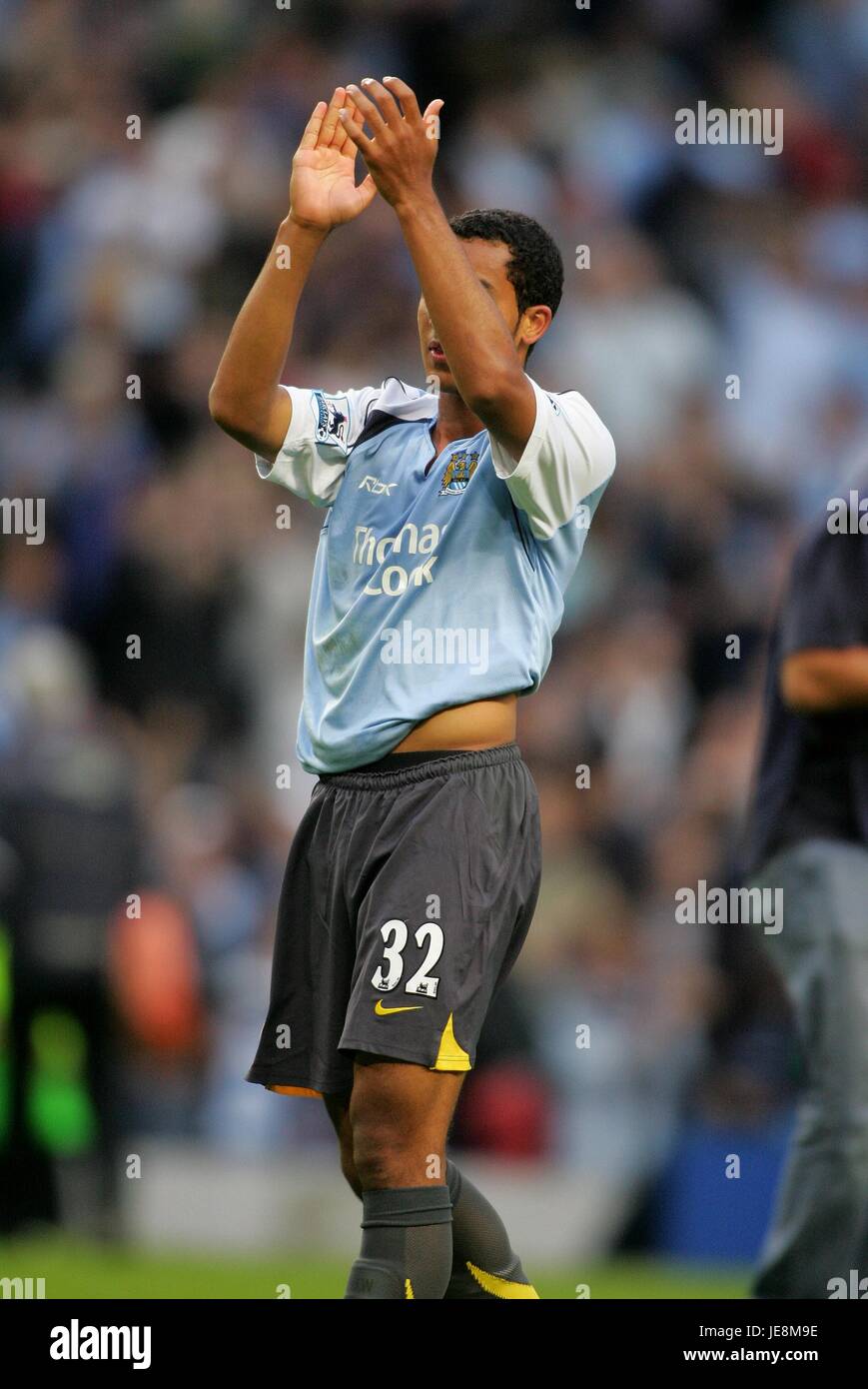 Walcot England Theo walcott 2006 england hi-res stock photography and images - Alamy