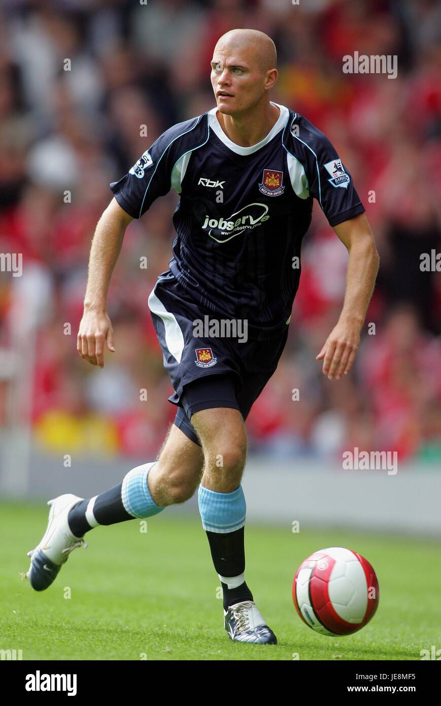 PAUL KONCHESKY WEST HAM UNITED FC ANFIELD LIVERPOOL ENGLAND 26 August