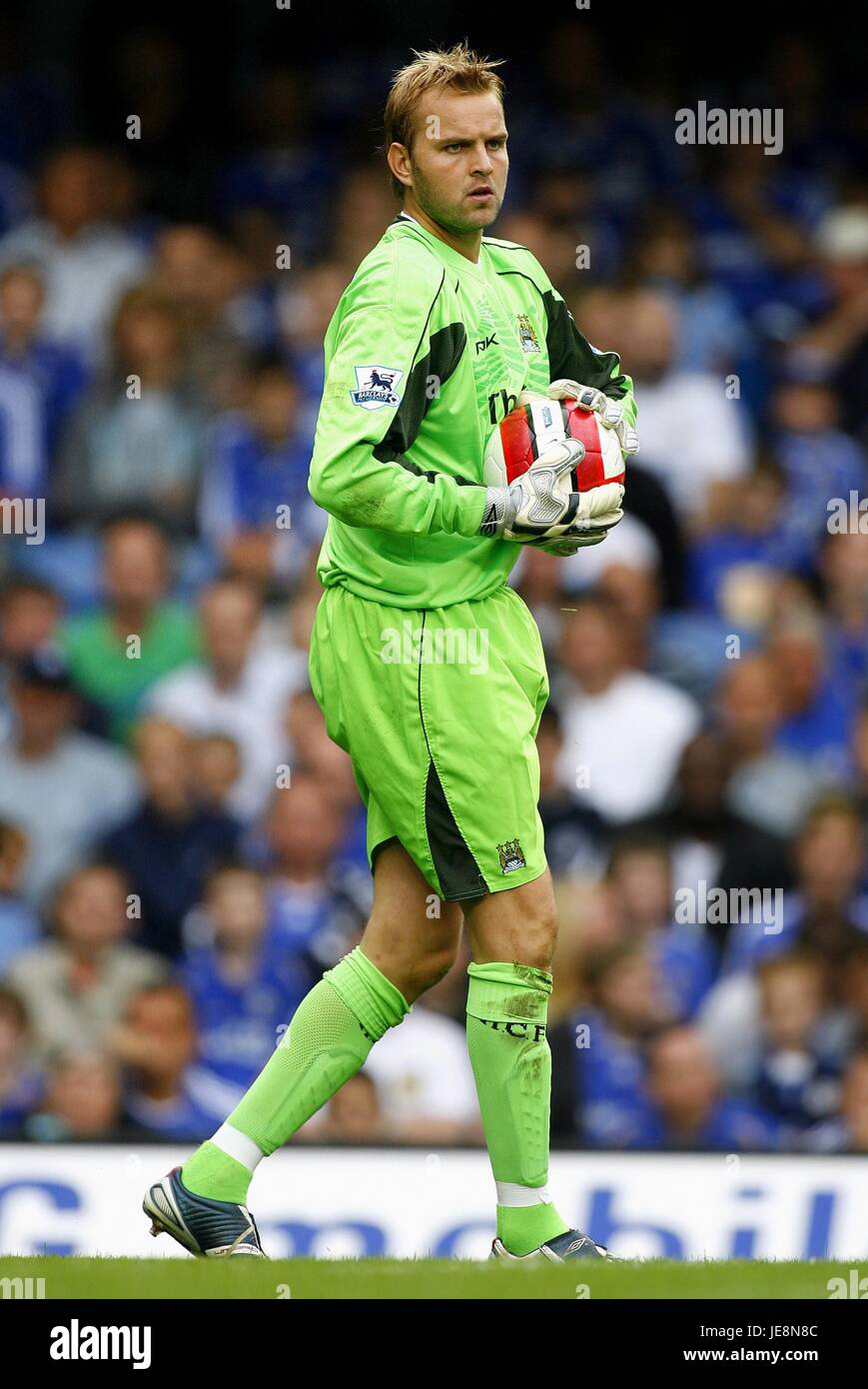 NICKY WEAVER MANCHESTER CITY FC STAMFORD BRIDGE CHELSEA LONDON ENGLAND