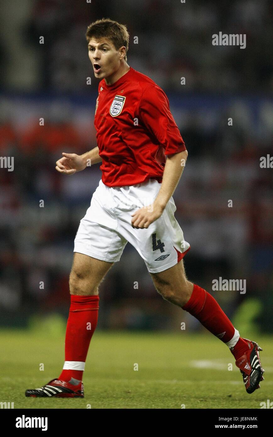 英語版　wccf  0506  steven GERRARD ジェラード　英語版 21,923 Steven Gerrard Liverpool Stock Photos, High-Res