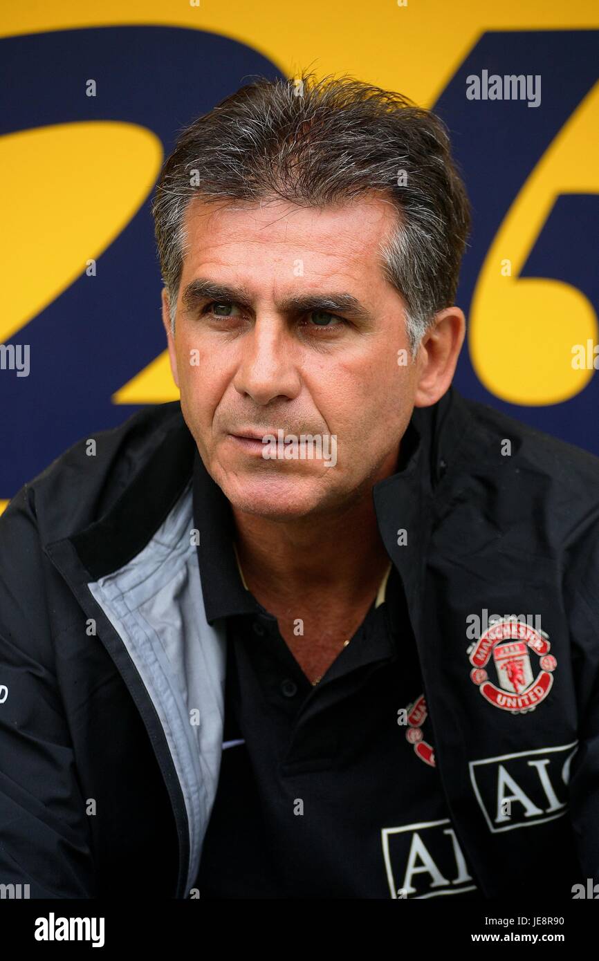 CARLOS QUEIROZ MANCHESTER UNITED FC COACH DEEPDALE PRESTON ENGLAND 29