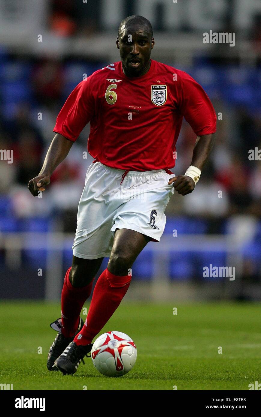 Sol campbell 2006 hi-res stock photography and images - Alamy