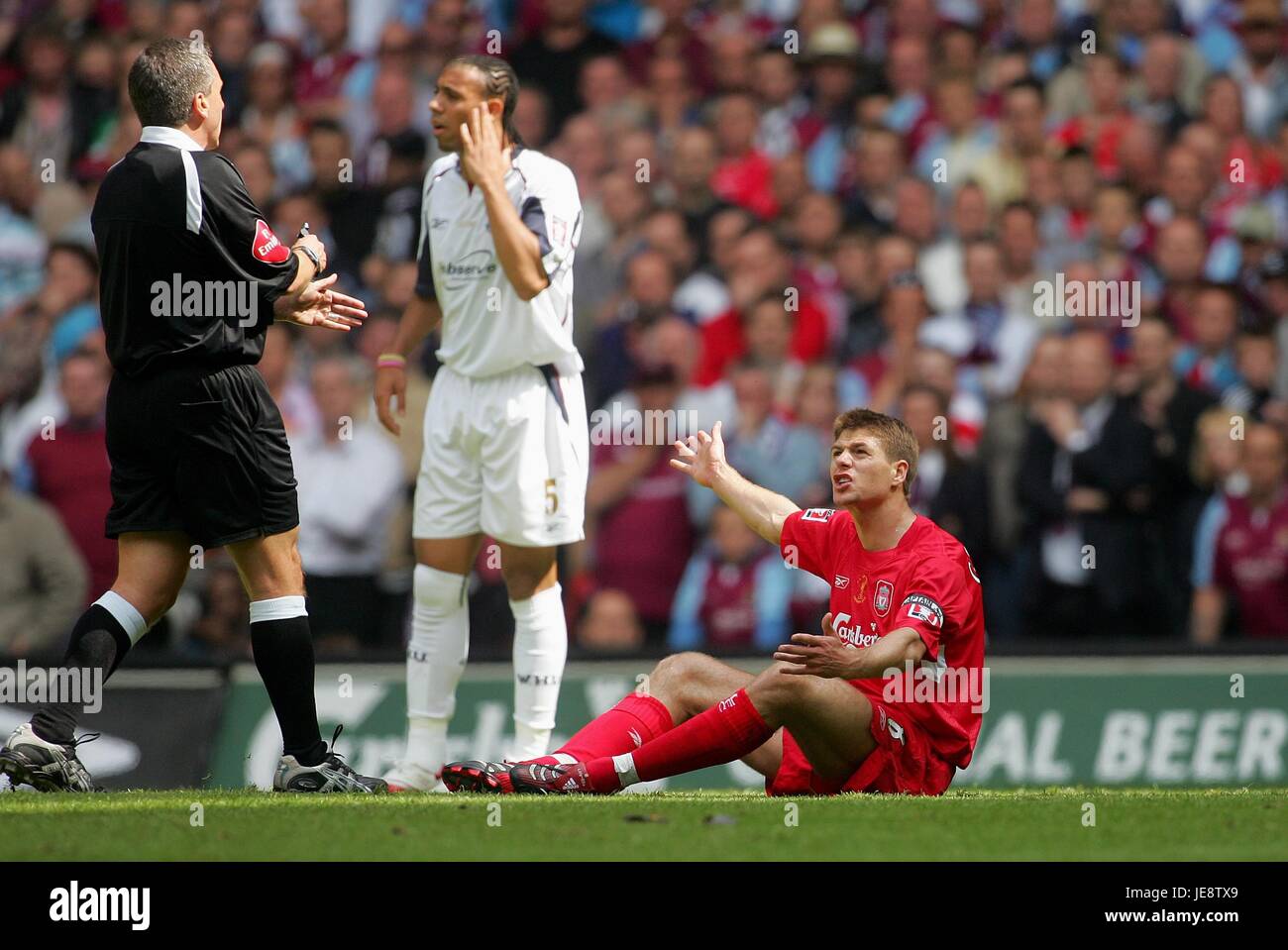 RIO FERDINAND , STEVEN GERRARD, LIVERPOOL V WEST HAM, THE FA CUP FINAL, THE  FA CUP FINAL, 2006 Stock Photo - Alamy