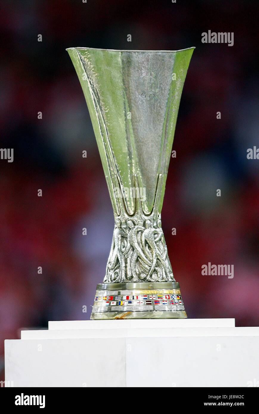 UEFA CUP FOOTBALL TROPHY PHILIPS STADIUM EINDHOVEN HOLLAND 10 May 2006 Stock Photo