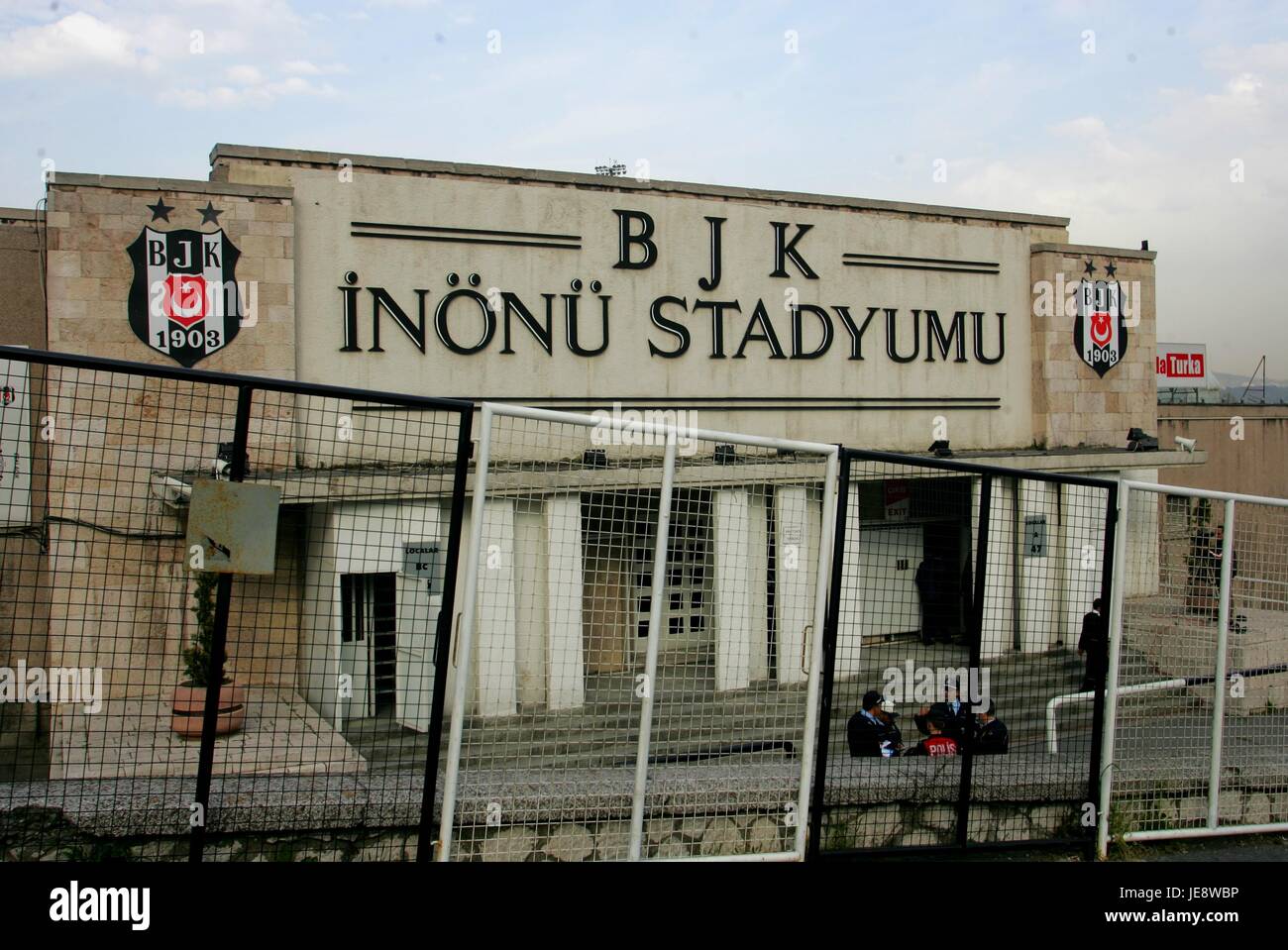 INONU FOOTBALL STADIUM BESIKTAS ISTANBUL ISTANBUL TURKEY 19 April 2006 Stock Photo