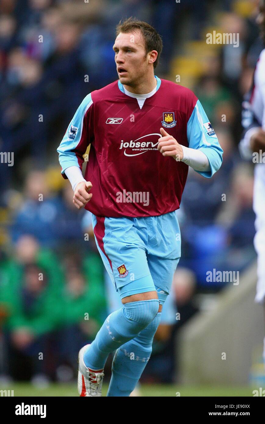 DEAN ASHTON WEST HAM UNITED FC REEBOK STADIUM BOLTON ENGLAND 18 ...