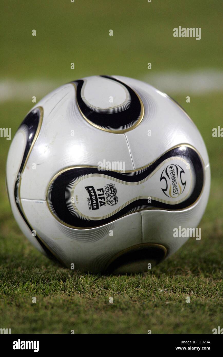 OFFICAL MATCHBALL AFRICAN NATIONS 2006 CAIRO EGYPT 24 January 2006 Stock Photo