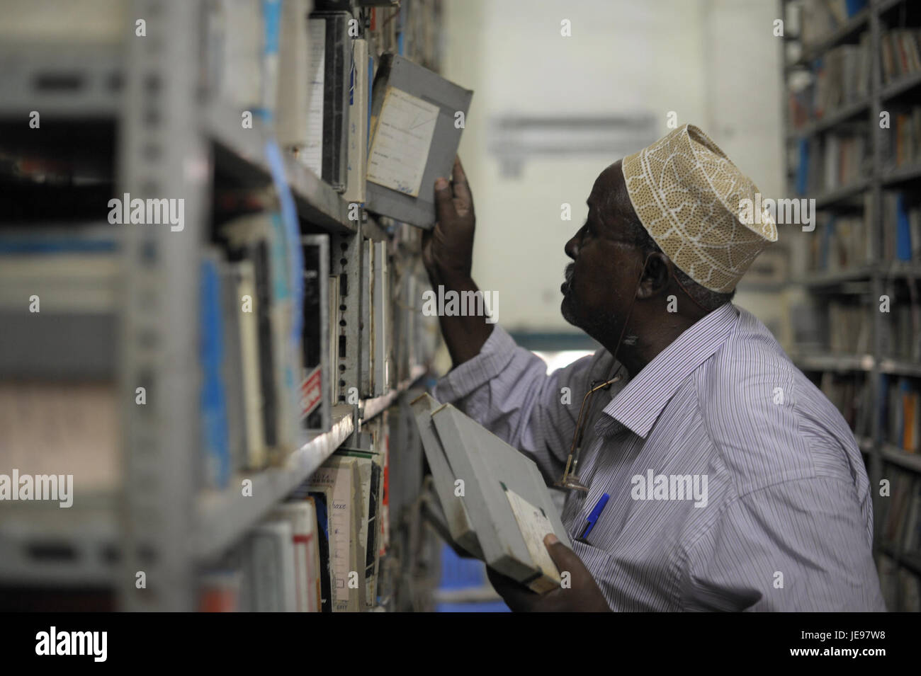 2013 11 07 Radio Mogadishu I.jpg (10795982973 Stock Photo Alamy