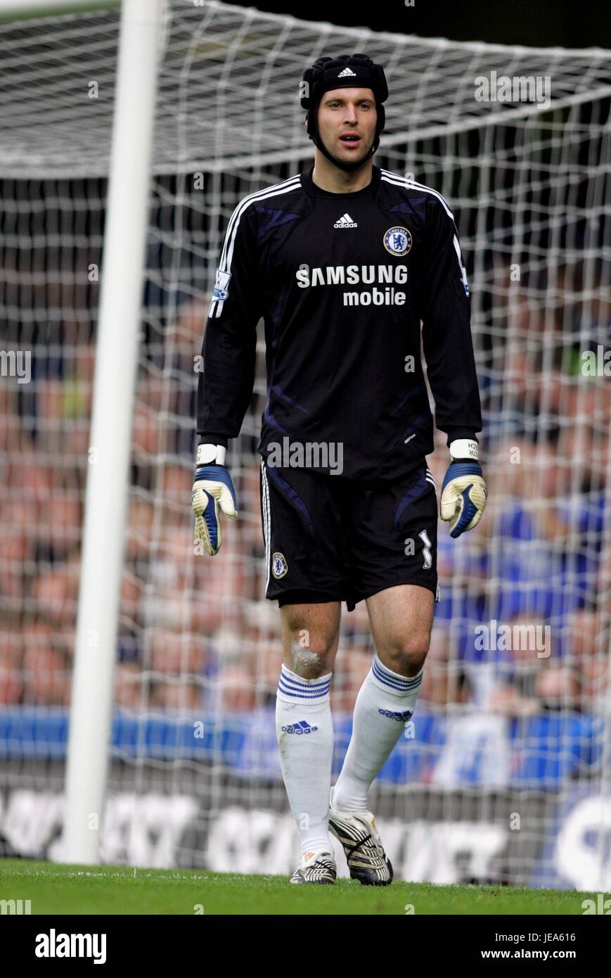 chelsea fc goalkeeper jersey