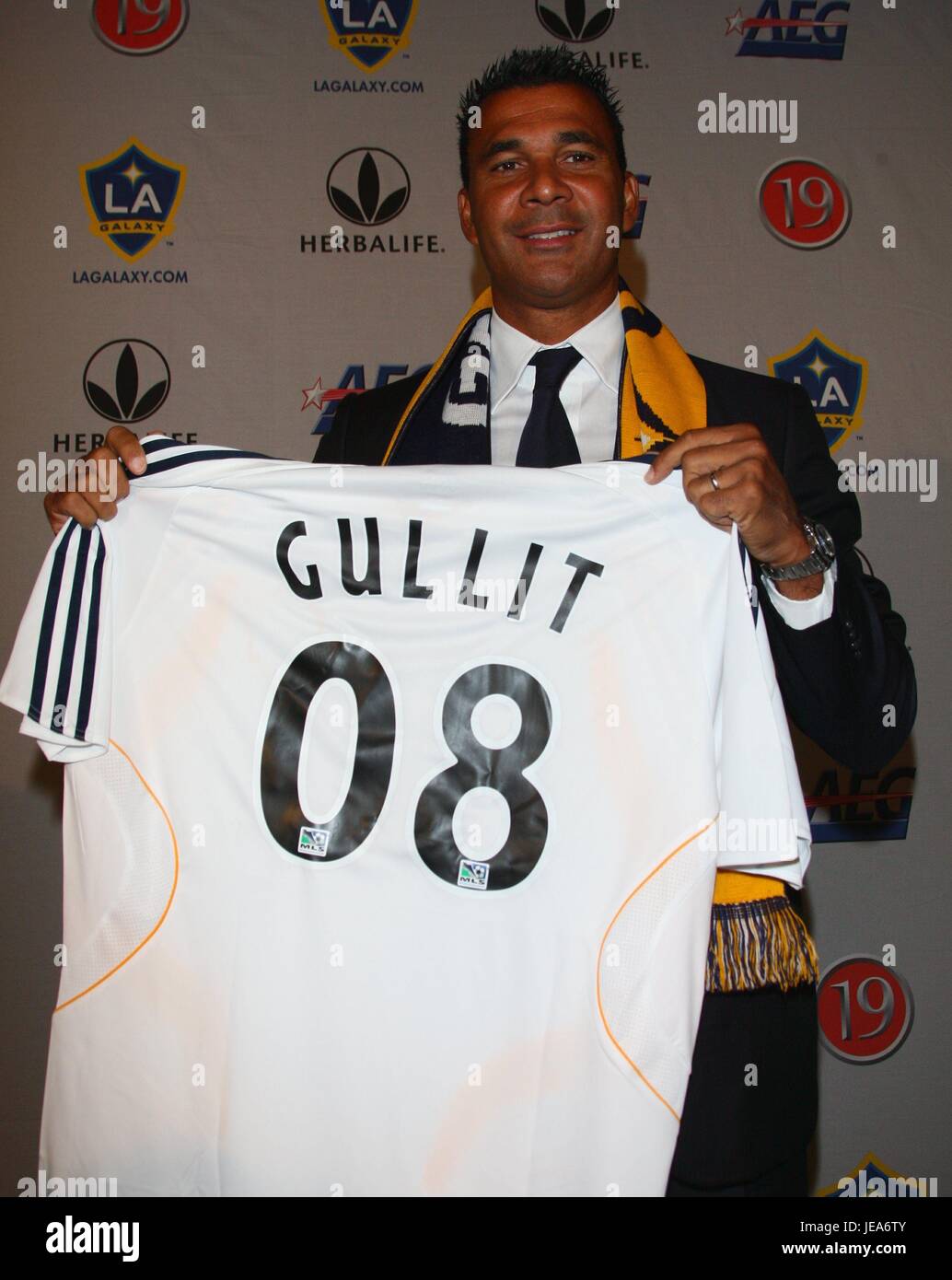 RUUD GULLIT LOS ANGELES GALAXY HOME DEPOT CENTRE CARSON CALIFORNIA USA 09  November 2007 Stock Photo - Alamy