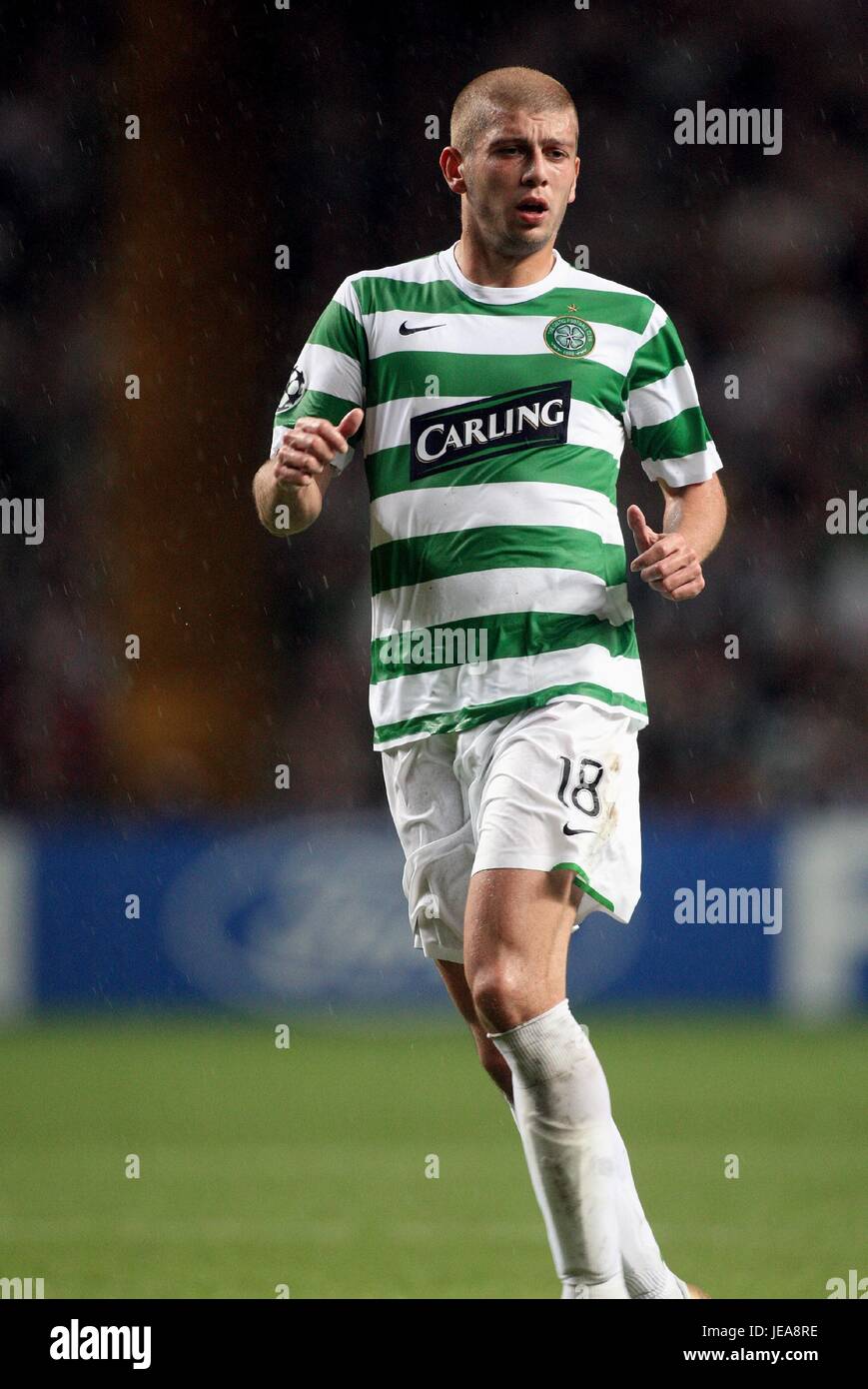 JACKIE MCNAMARA GLASGOW CELTIC FC CELTIC PARK GLASGOW SCOTLAND 20 February  2005 Stock Photo - Alamy