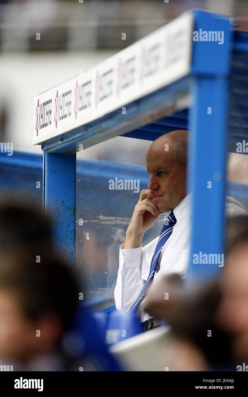 STEVE COPPELL READING FC MANAGER MADEJSKI STADIUM READING ENGLAND 01 ...